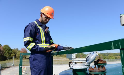 Mejore la seguridad en entornos industriales con conectividad