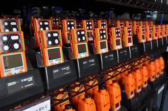 Alquiler de detectores de gases en época de parada de mantenimiento Featured Image